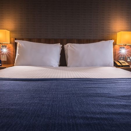 Holiday Inn Express Preston South By Ihg Preston (Lancashire) Exterior foto