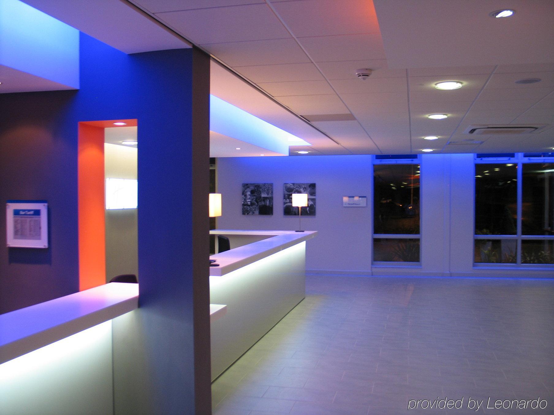 Holiday Inn Express Preston South By Ihg Preston (Lancashire) Exterior foto